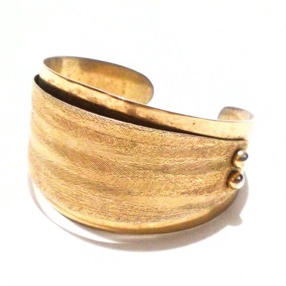 Vintage Mid Century Gold Tone Textured Cuff Bracelet - Picture 3 of 7